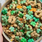 Leprechaun-Snack-Mix-Sweet-Salty-St.-Patricks-Party-Mix-Recipe