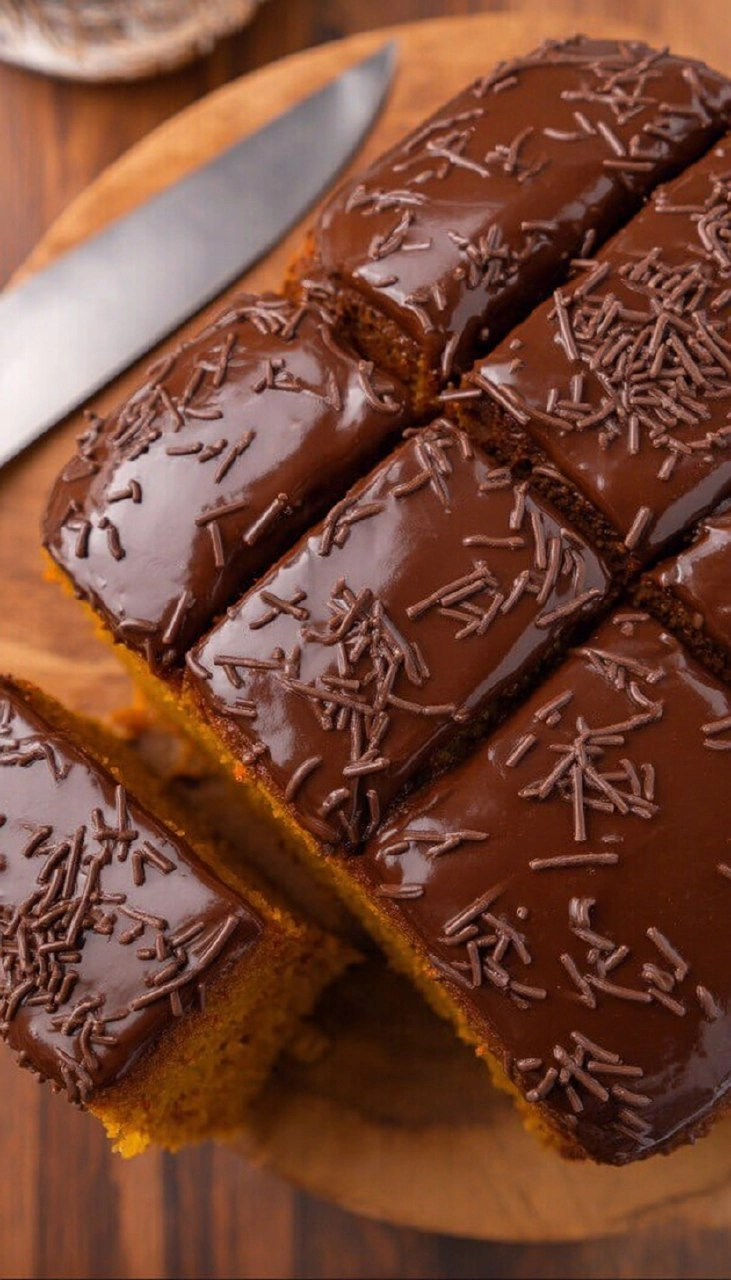 Brazilian Carrot Cake with Chocolate Glaze
